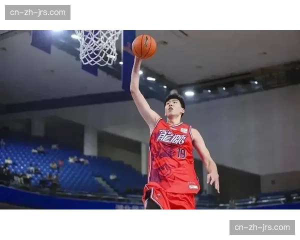 广州刘颜诚27分创生涯新高，徐昕16篮板统治内线。